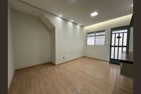Apartamento à venda com 79m², 2 quartos e 1 vagaFoto 03