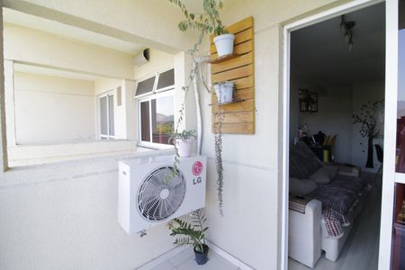 Apartamento à venda com 60m², 2 quartos e 1 vagaVarandaQuarto 1