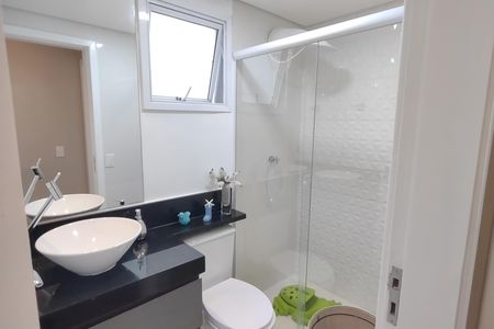 Apartamento à venda com 150m², 3 quartos e 2 vagas Apartamento à venda com 150m², 3 quartos e 2 vagasBanheiro social