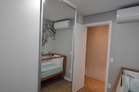 Apartamento à venda com 150m², 3 quartos e 2 vagas Apartamento à venda com 150m², 3 quartos e 2 vagasQuarto