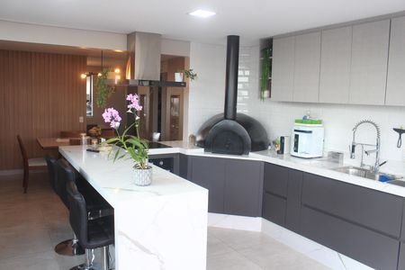 Apartamento à venda com 150m², 3 quartos e 2 vagasCozinha