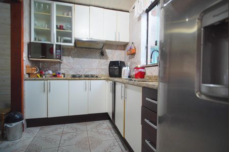 Casa à venda com 150m², 3 quartos e 2 vagasCozinha