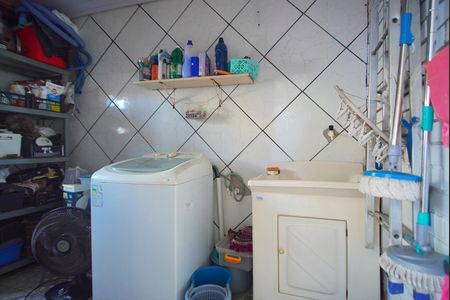 Casa à venda com 150m², 3 quartos e 2 vagasÁrea de Serviço