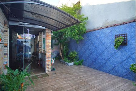 Casa à venda com 150m², 3 quartos e 2 vagasQuintal