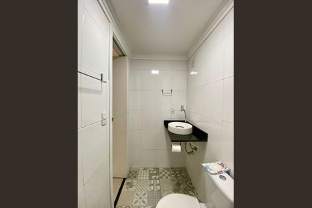 Apartamento à venda com 48m², 2 quartos e 2 vagasBanheiro Social