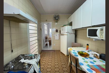 Casa à venda com 250m², 2 quartos e 2 vagas Casa à venda com 250m², 2 quartos e 2 vagasCozinha