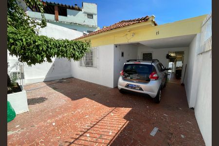 Casa à venda com 250m², 2 quartos e 2 vagas Casa à venda com 250m², 2 quartos e 2 vagasGaragem