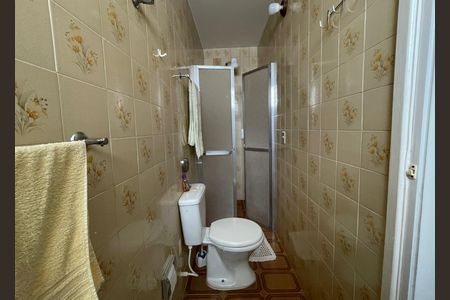 Casa à venda com 250m², 2 quartos e 2 vagas Casa à venda com 250m², 2 quartos e 2 vagasBanheiro