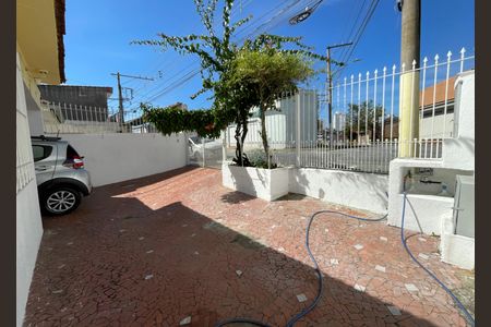 Casa à venda com 250m², 2 quartos e 2 vagas Casa à venda com 250m², 2 quartos e 2 vagasGaragem