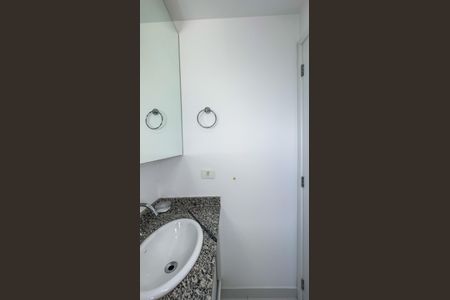 Banheiro de kitnet/studio à venda com 1 quarto, 26m² em Campo Belo, São Paulo