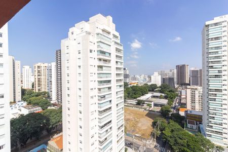 Varanda de kitnet/studio à venda com 1 quarto, 28m² em Santo Amaro, São Paulo