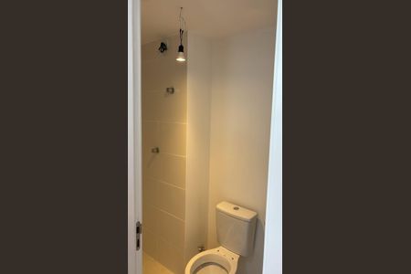 Apartamento para alugar com 33m², 2 quartos e sem vagaBanheiro