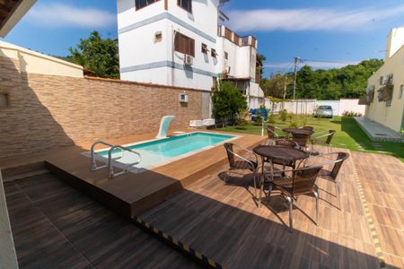 Casa para alugar com 250m², 3 quartos e 9 vagasÁrea externa