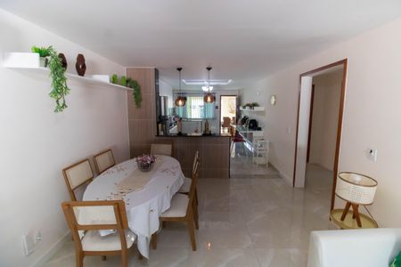 Casa para alugar com 250m², 3 quartos e 9 vagasSala