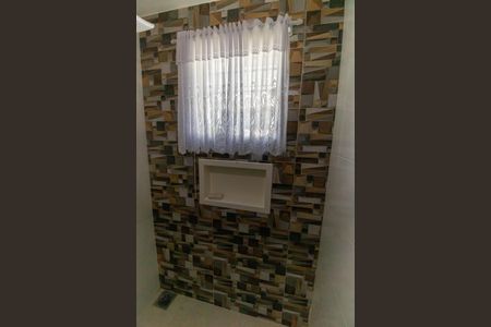 Casa para alugar com 250m², 3 quartos e 9 vagasBanheiro Social