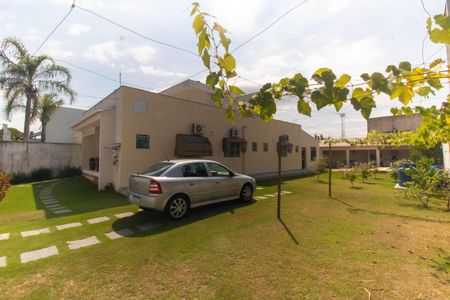 Casa para alugar com 250m², 3 quartos e 9 vagasÁrea externa