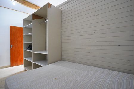 Quarto de kitnet/studio para alugar com 1 quarto, 60m² em Rio Tavares, Florianópolis