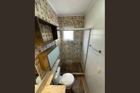 Casa de condomínio para alugar com 155m², 3 quartos e 2 vagasBanheiro 1