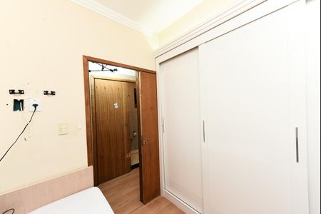 Apartamento à venda com 86m², 3 quartos e 1 vagaQuarto 2