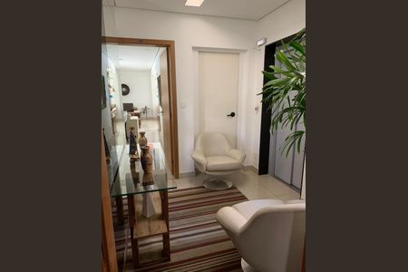 Apartamento para alugar com 4 quartos, 230m² em Buritis, Belo Horizonte