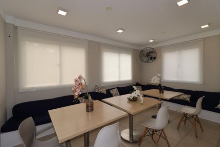 Apartamento à venda com 34m², 2 quartos e sem vagaÁrea Comum - Salão de Festa