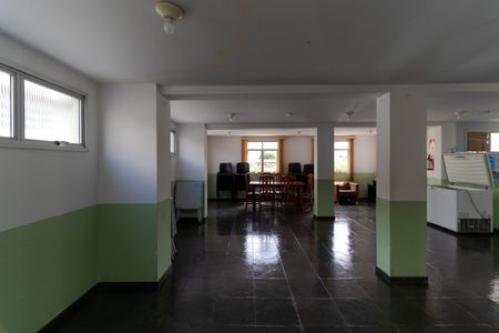 Apartamento para alugar com 49m², 2 quartos e 1 vagaÁrea comum - Salão de festas