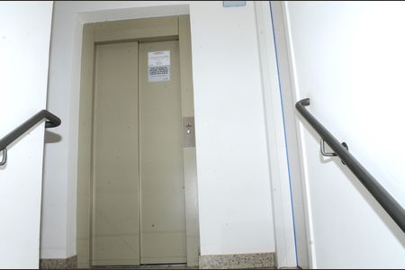 Apartamento à venda com 150m², 2 quartos e 3 vagasElevador