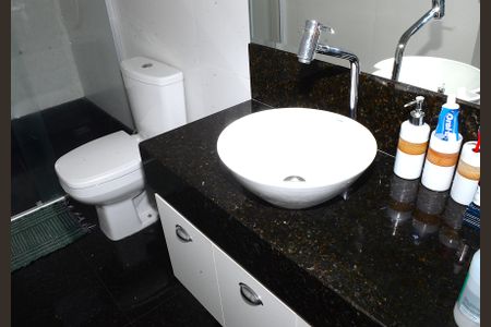 Apartamento à venda com 150m², 2 quartos e 3 vagasBanheiro da Suíte