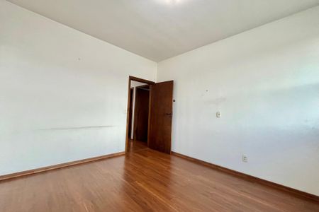 Casa para alugar com 750m², 5 quartos e 8 vagasQuarto 5