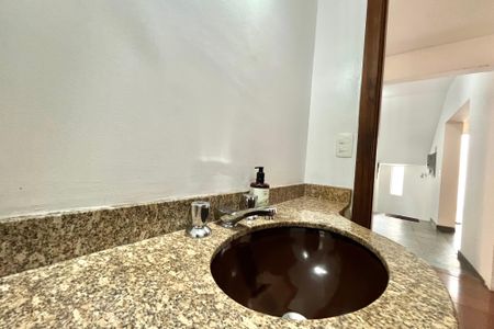 Casa para alugar com 750m², 5 quartos e 8 vagasLavabo