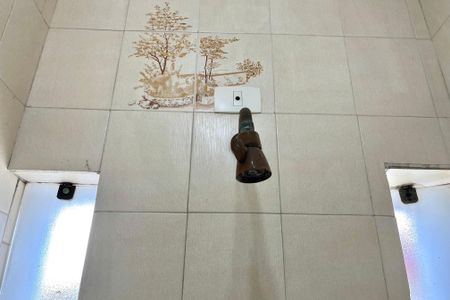 Casa para alugar com 750m², 5 quartos e 8 vagasBanheiro Corredor
