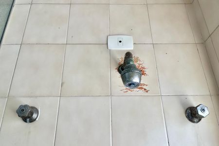 Casa para alugar com 750m², 5 quartos e 8 vagasBanheiro da Suíte 1