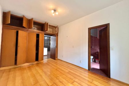 Casa para alugar com 750m², 5 quartos e 8 vagasSuite 2