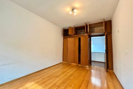 Casa para alugar com 750m², 5 quartos e 8 vagasSuite 2