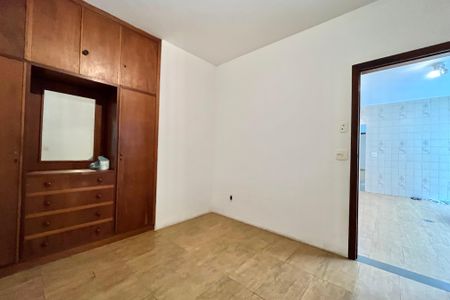 Casa para alugar com 750m², 5 quartos e 8 vagasQuarto de Serviço