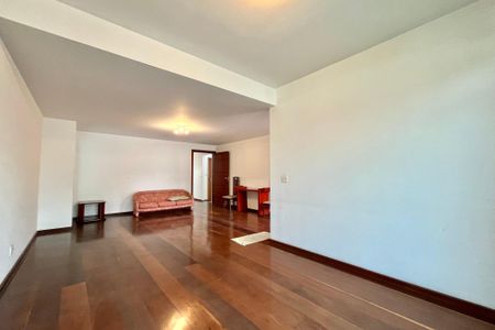 Casa para alugar com 750m², 5 quartos e 8 vagasSala 