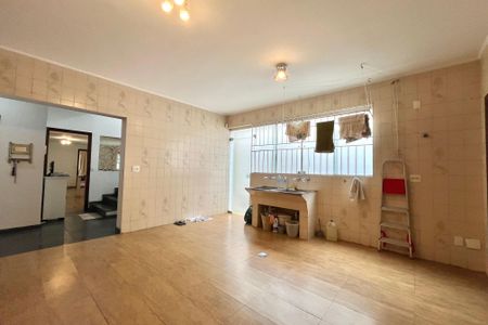 Casa para alugar com 750m², 5 quartos e 8 vagasÁrea de Serviço