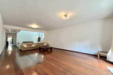 Casa para alugar com 750m², 5 quartos e 8 vagasSala Principal