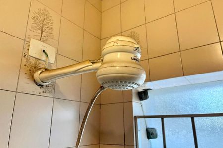 Casa para alugar com 750m², 5 quartos e 8 vagasBanheiro de serviço