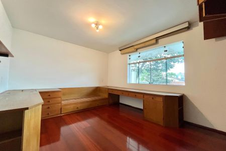 Casa para alugar com 750m², 5 quartos e 8 vagasQuarto 4