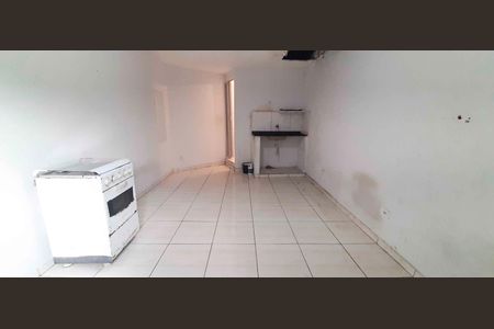 Quarto e Cozinha de kitnet/studio para alugar com 1 quarto, 20m² em Vila Dalva, São Paulo