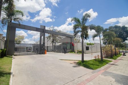 Apartamento para alugar com 42m², 2 quartos e 1 vaga Apartamento para alugar com 42m², 2 quartos e 1 vagaFachada