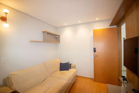Sala de apartamento para alugar com 2 quartos, 42m² em Tres Barras, Contagem