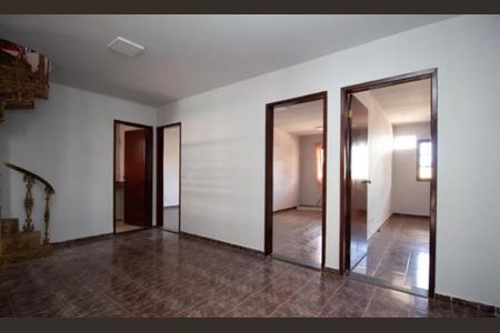 Casa de condomínio para alugar com 450m², 5 quartos e 3 vagasSala