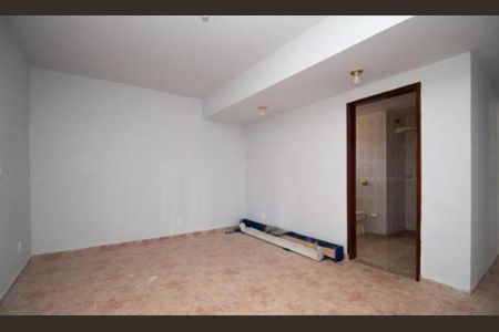 Casa de condomínio para alugar com 450m², 5 quartos e 3 vagasQuarto