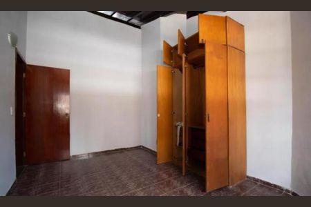 Casa de condomínio para alugar com 450m², 5 quartos e 3 vagasQuarto