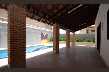 Casa de condomínio para alugar com 450m², 5 quartos e 3 vagasPiscina