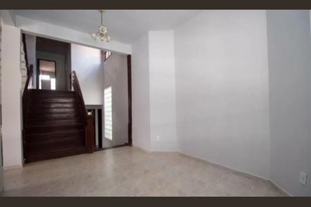 Casa de condomínio para alugar com 450m², 5 quartos e 3 vagasQuarto