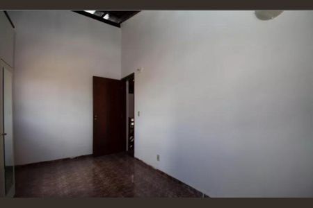 Casa de condomínio para alugar com 450m², 5 quartos e 3 vagasQuarto