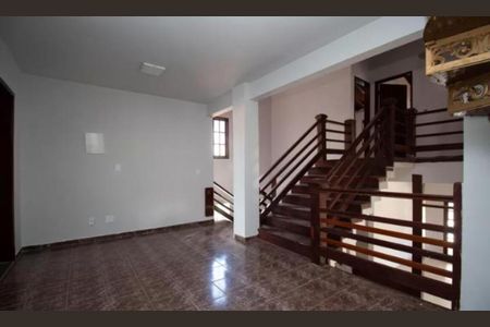 Casa de condomínio para alugar com 450m², 5 quartos e 3 vagasQuarto